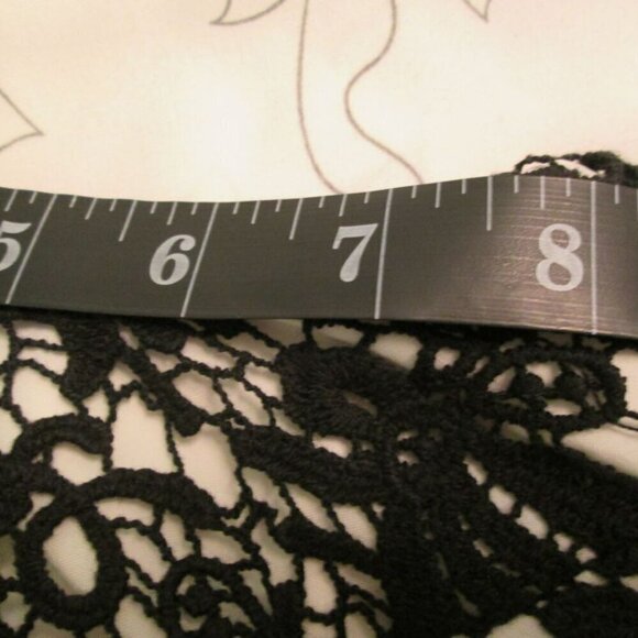 Vince Camuto Lace Overlay Sheath Dress-Black/White-10P-EUC - Picture 11 of 13